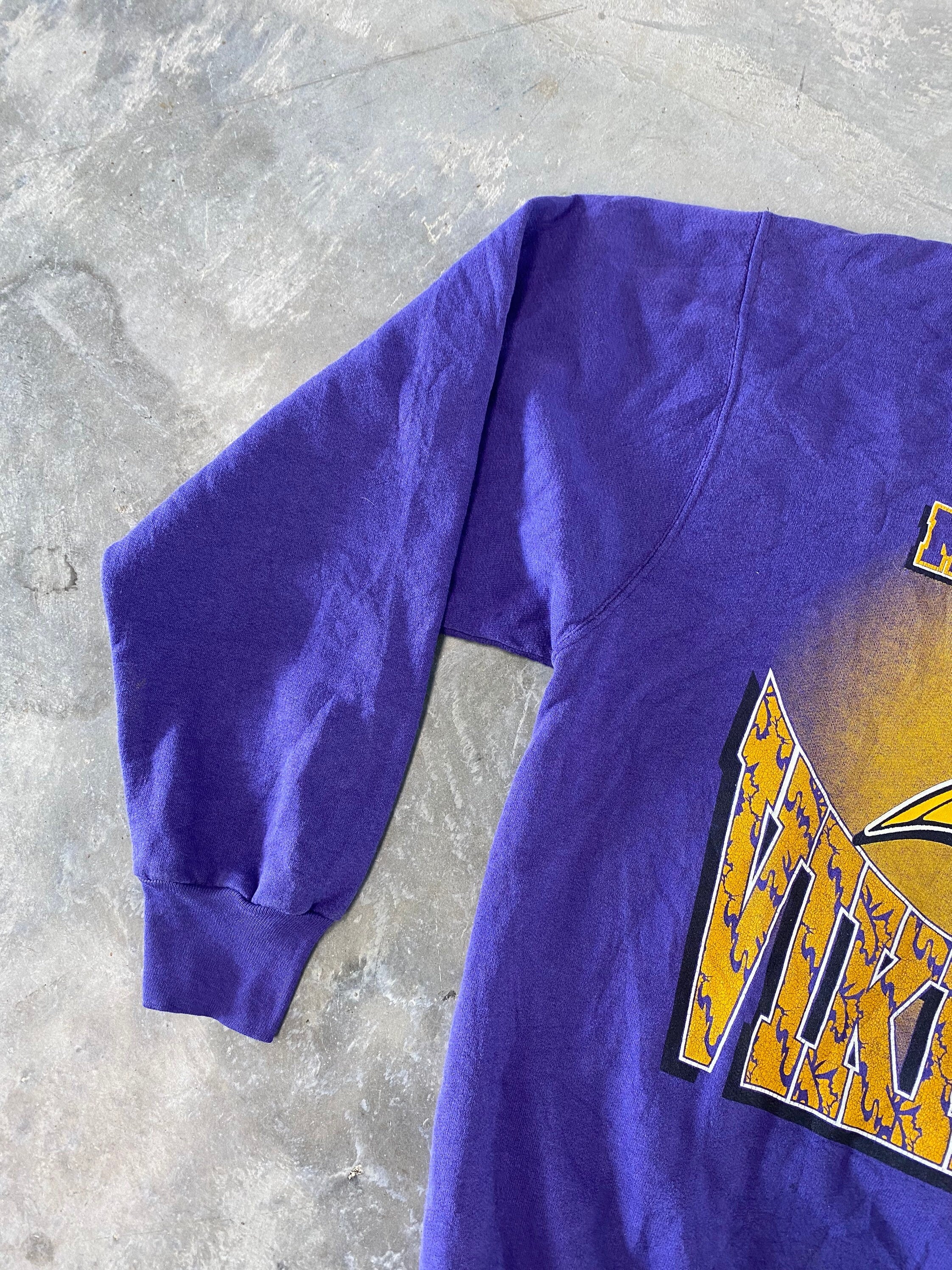 Vintage 90s Minnesota Vikings NFL Sweatshirt Size Large Thrift