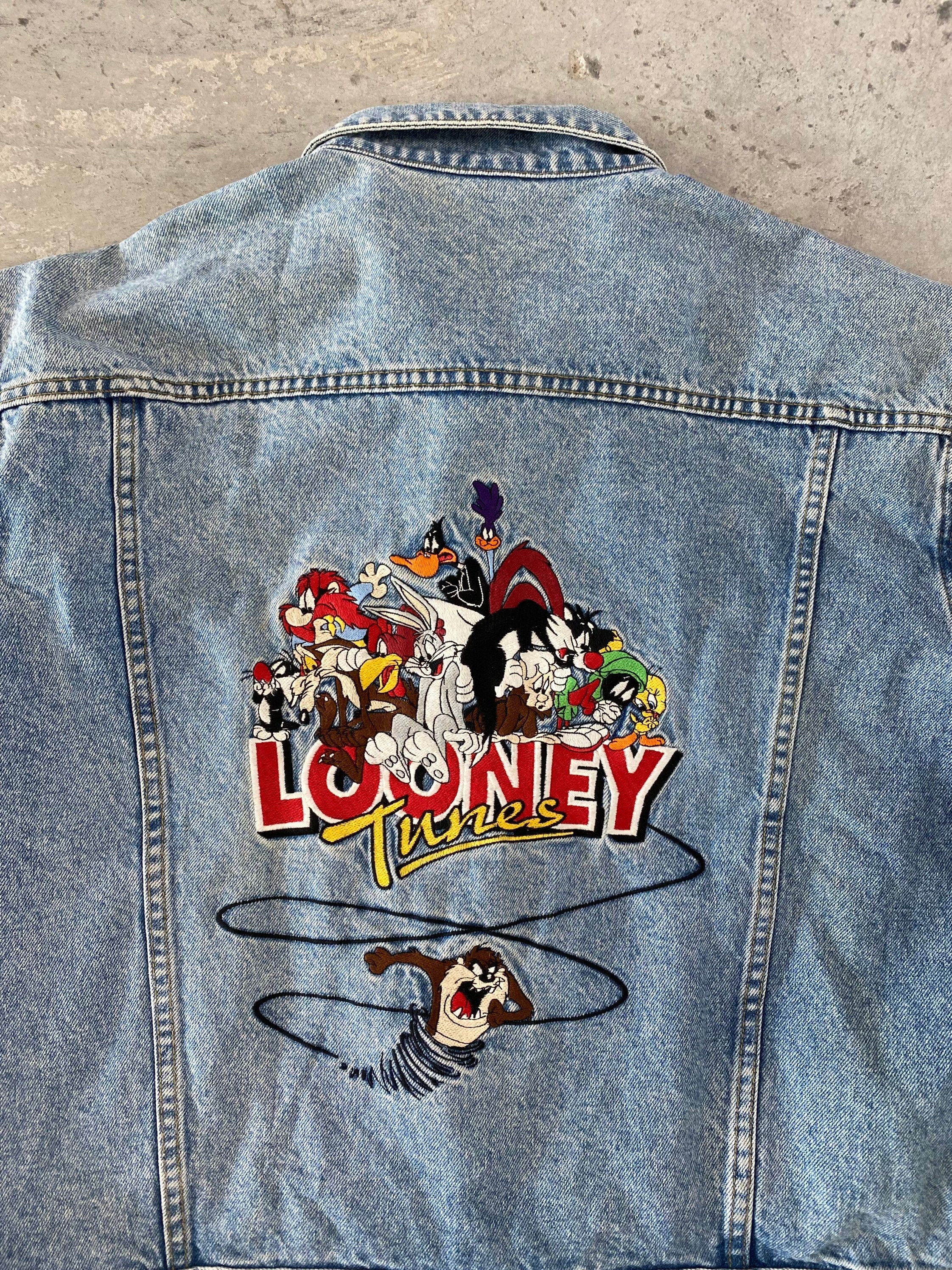 90s retailer VTG Looney Tunes Blue/Red Denim Jacket Embroidered Jean Jacket M Warner Bros