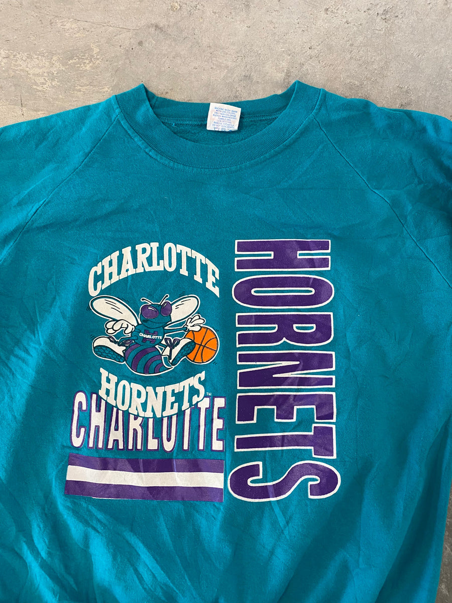 90s Charlotte Hornets Sweatshirt - Men's Medium, Women's Large – Flying  Apple Vintage